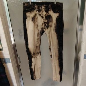 Abercrombie and Fitch Modern Art Customs